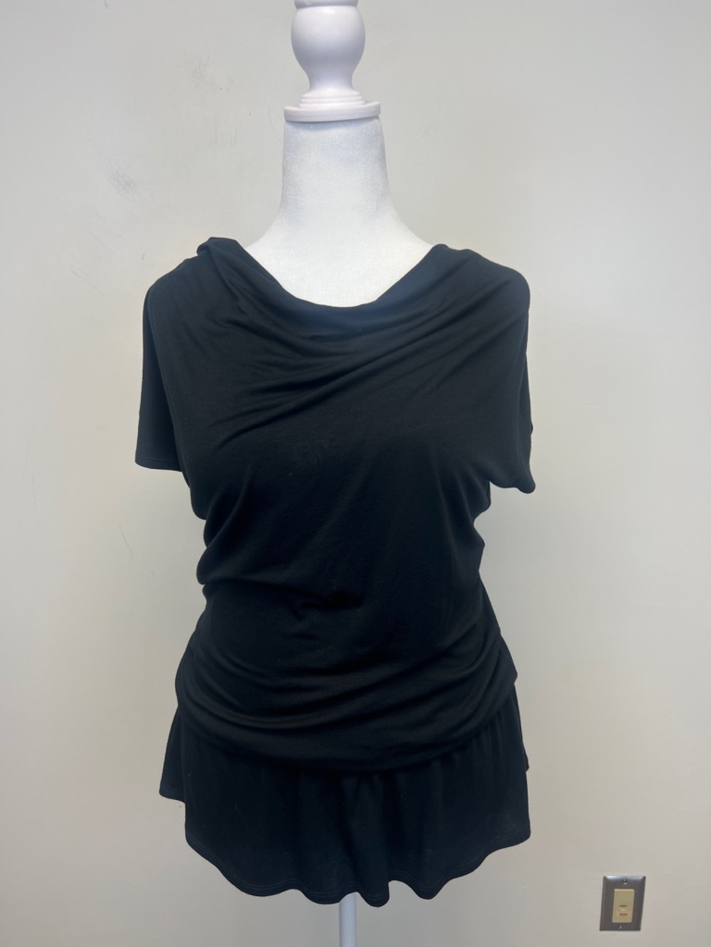 Threads Y2K Black Top with Wooden Beads and Macrame Detail on back Size Medium
